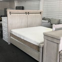 Easter King Bed