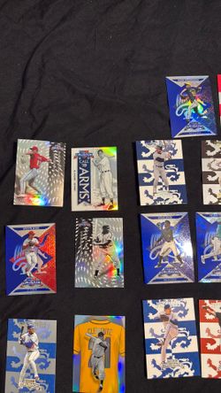 Baseball cards lot
