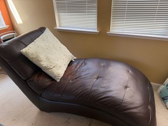 Brown Leather Chaise Lounge Chair