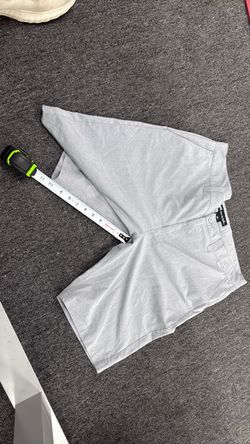 Travis Mathew 38” gray golf shorts