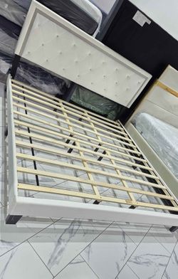 NEW IN BOX White Leather Platform Bed Frame King Size