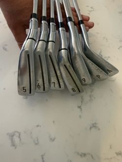Taylor Made Qi Iron Set