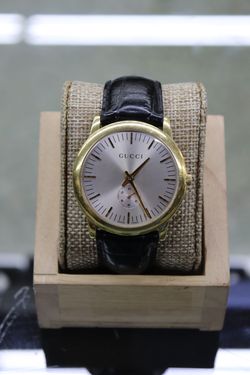 Vintage 18k Gold Gucci Watch with leather band