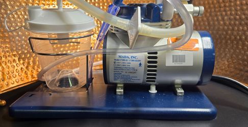 MadaVac 1172-BS2 Vacuum Pump