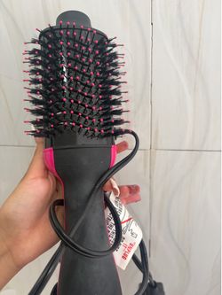 Revlon blow out dryer black&pink.
