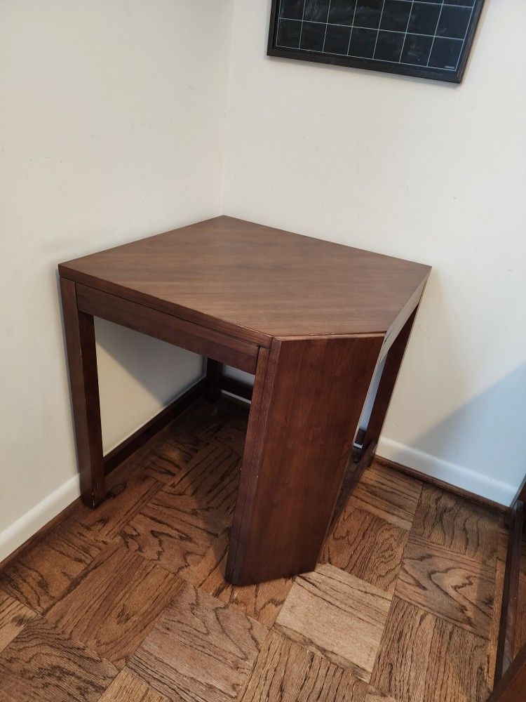 Hooker Furniture Wood Corner Desk