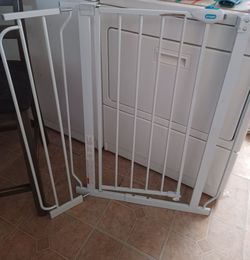 Kids and pets gate