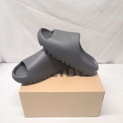 Black Yeezy Slides