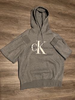 Gray Calvin Klein hoddie size M like new