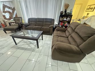 Sofa set with 1 corner table and the coffee table
