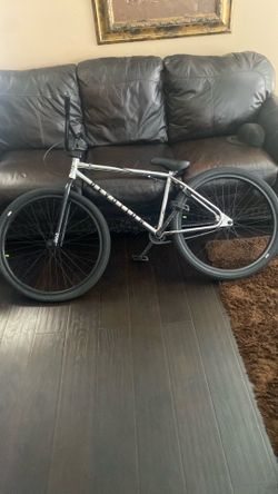 Gult.  26 in bike