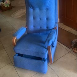 Rocking Chair 
