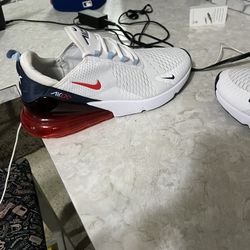 Nike Air Max 270