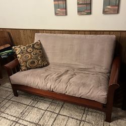 Futon Couch/Bed (Full size Bed)