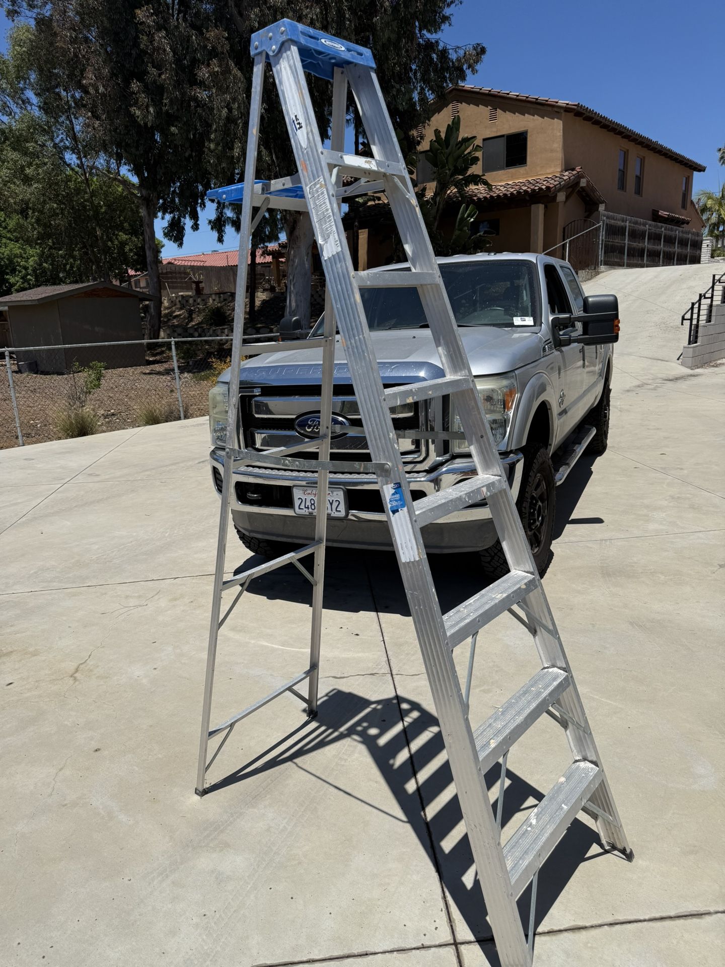8’ Aluminum Ladder