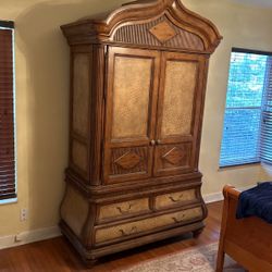 Armoire