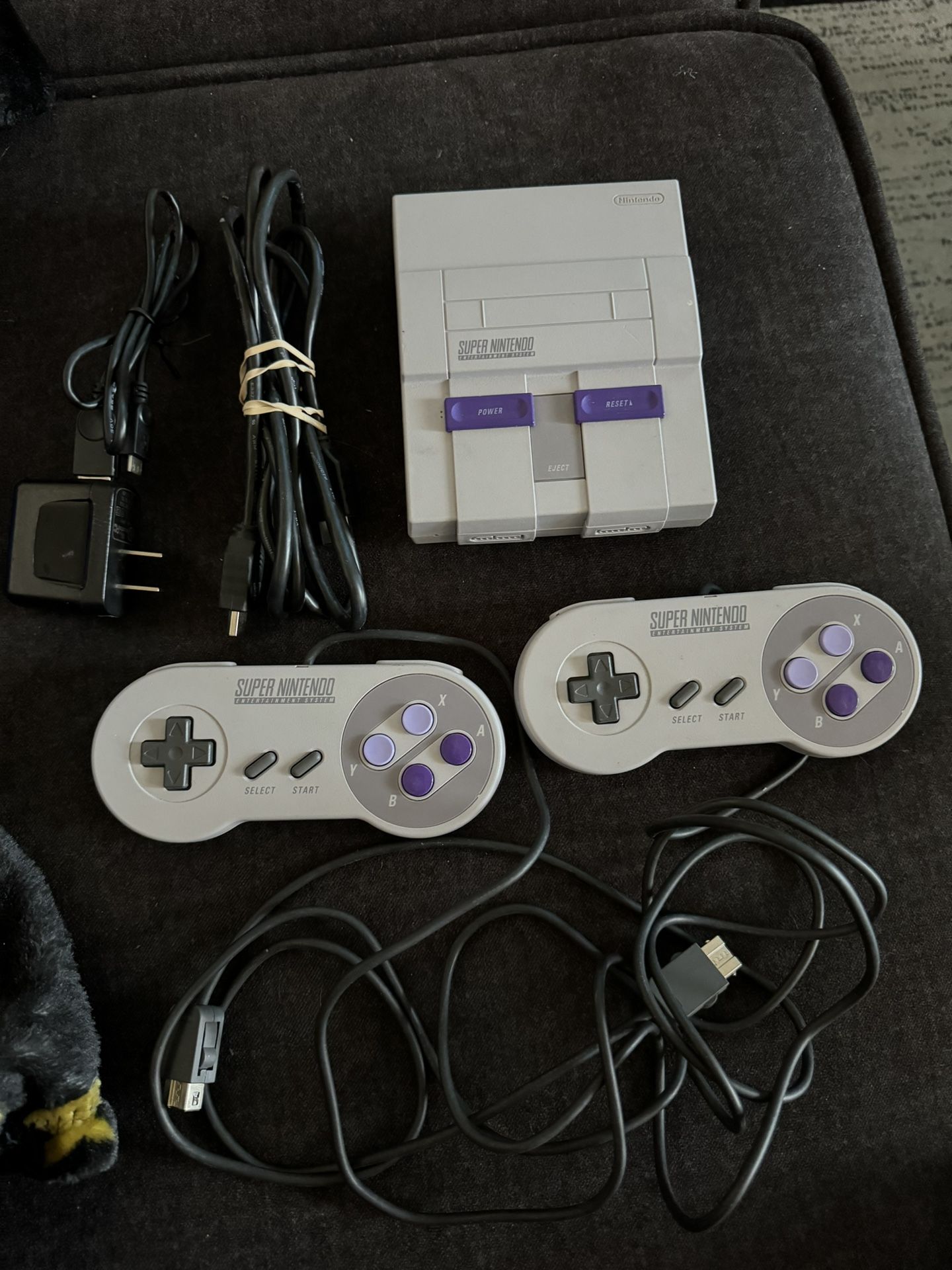 Super Nintendo SNES Mini System W/ Controllers, HDMI And Power. 21 Games Loaded