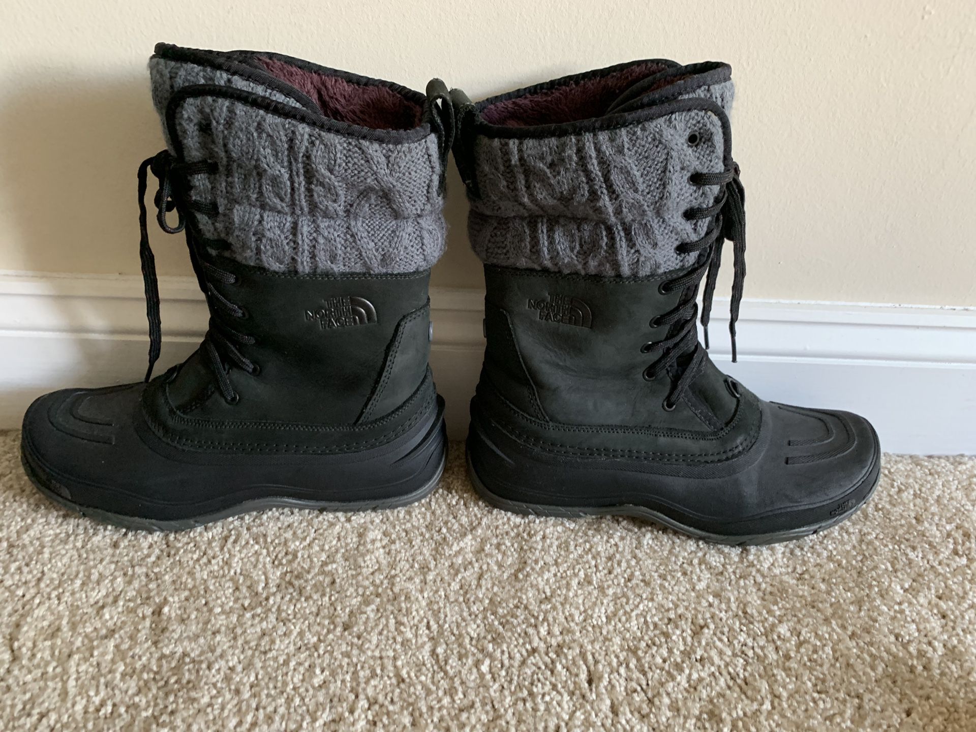 North Face women’s snow boots