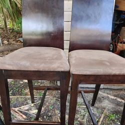 2 Tables