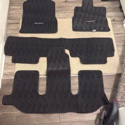 2020 Subaru Ascent Floor Mats 