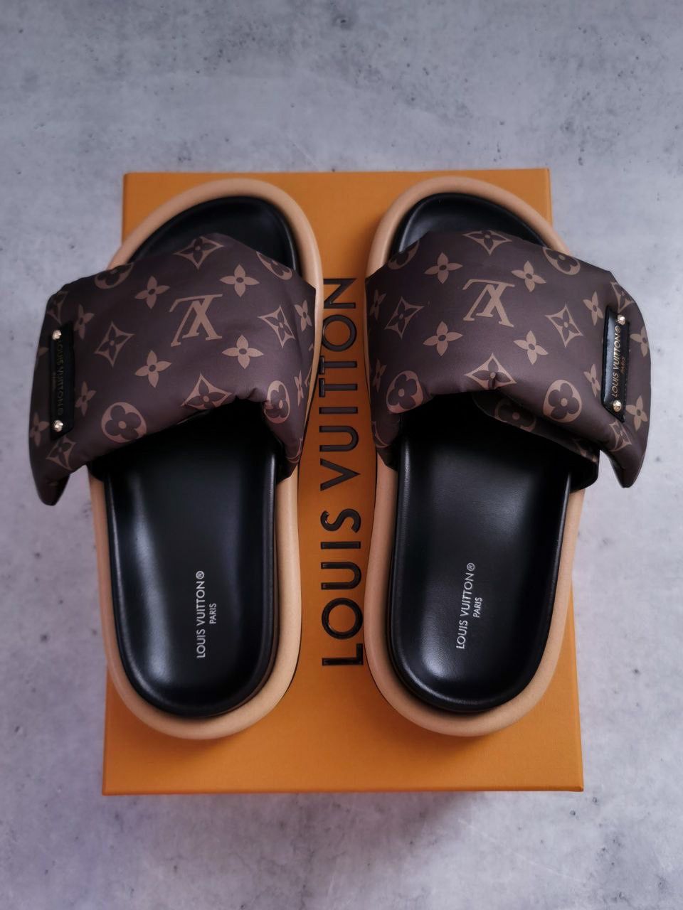 Louis Vuitton Women's Pool Pillow Comfort Mule Sandals Polka Dot Print  Satin Print 21000082