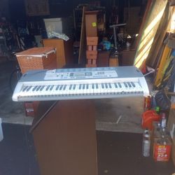 Casio Keyboard 
