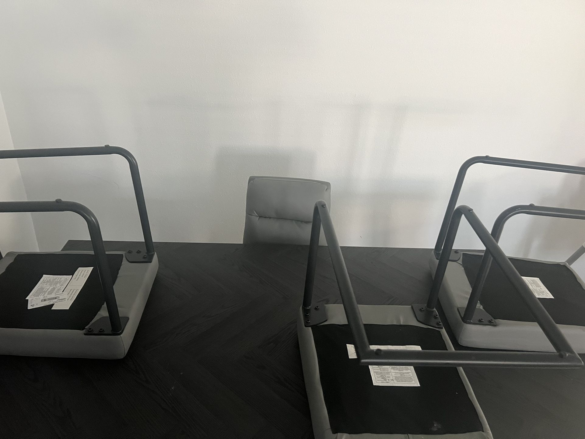 🌟 Dining Table Set – Like New! $300 City Furniture