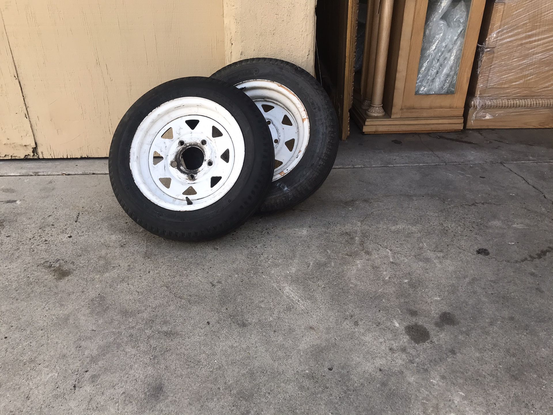 Trailer rims and tires tires