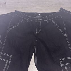 Fashion Nova Black Cargo Pants Size 7