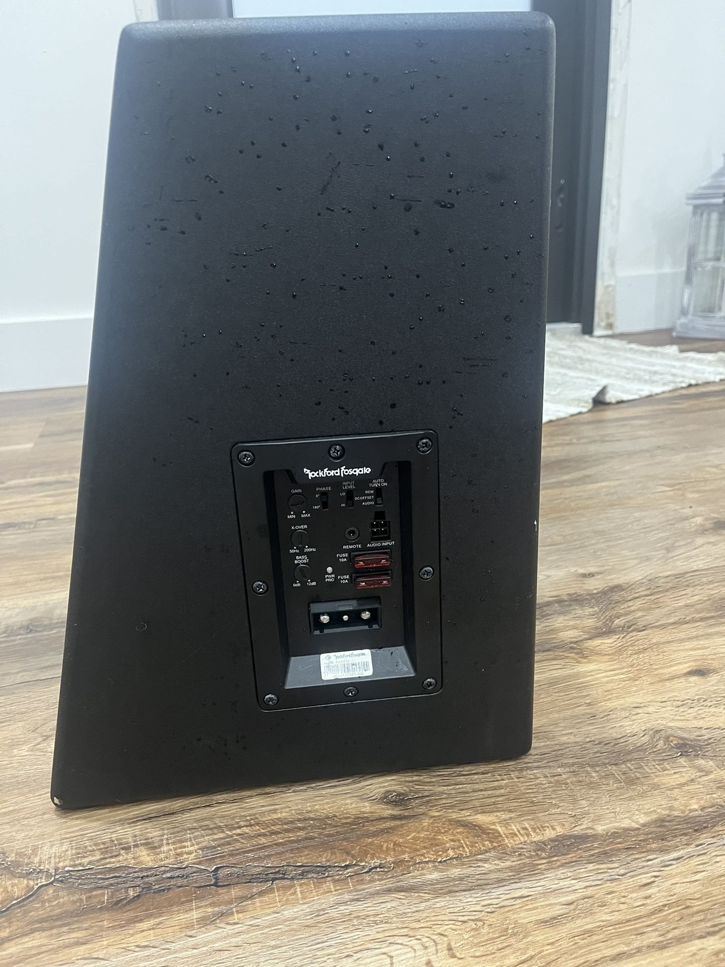 Rockford Fosgate Punch P300-12T Single 12" 300-Watt Amplified Truck Sealed Box Subwoofer - Black