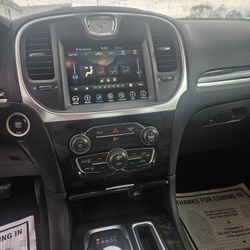 Clean cut chrysler 300