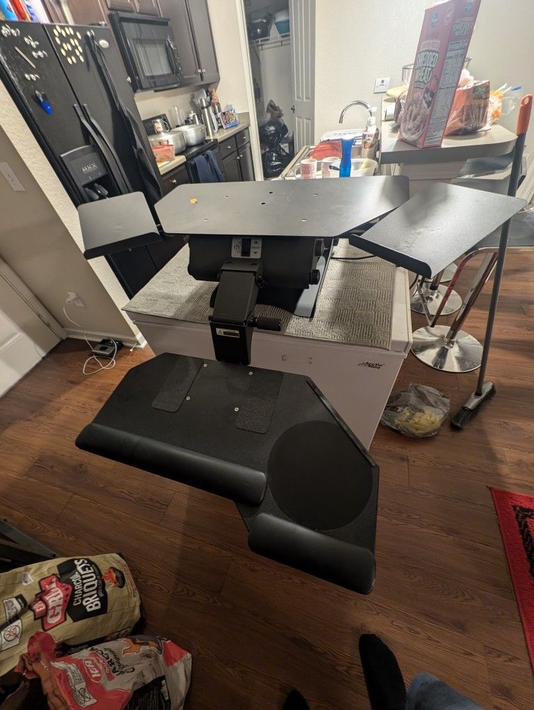 6100 HealthPostures TaskMate Desktop - Computer Monitor Screen Stand Riser