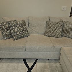 Couch and Foot Automan 