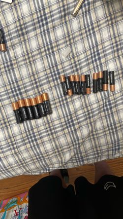 Duracell 10 AA and 6 AAA Batteries Lot