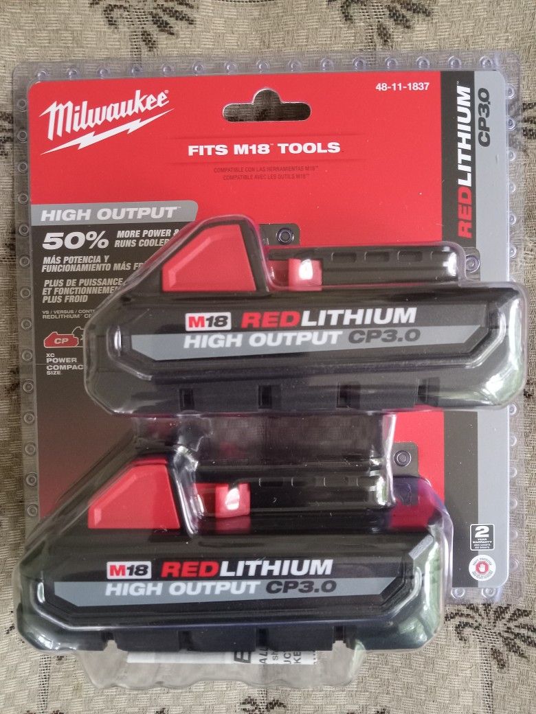 MILWAUKEE RED LITHIUM CP3.0 - HIGH OUTPUT