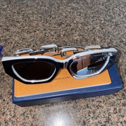 LOUIS VUITTON SILVER SUNGLASSES