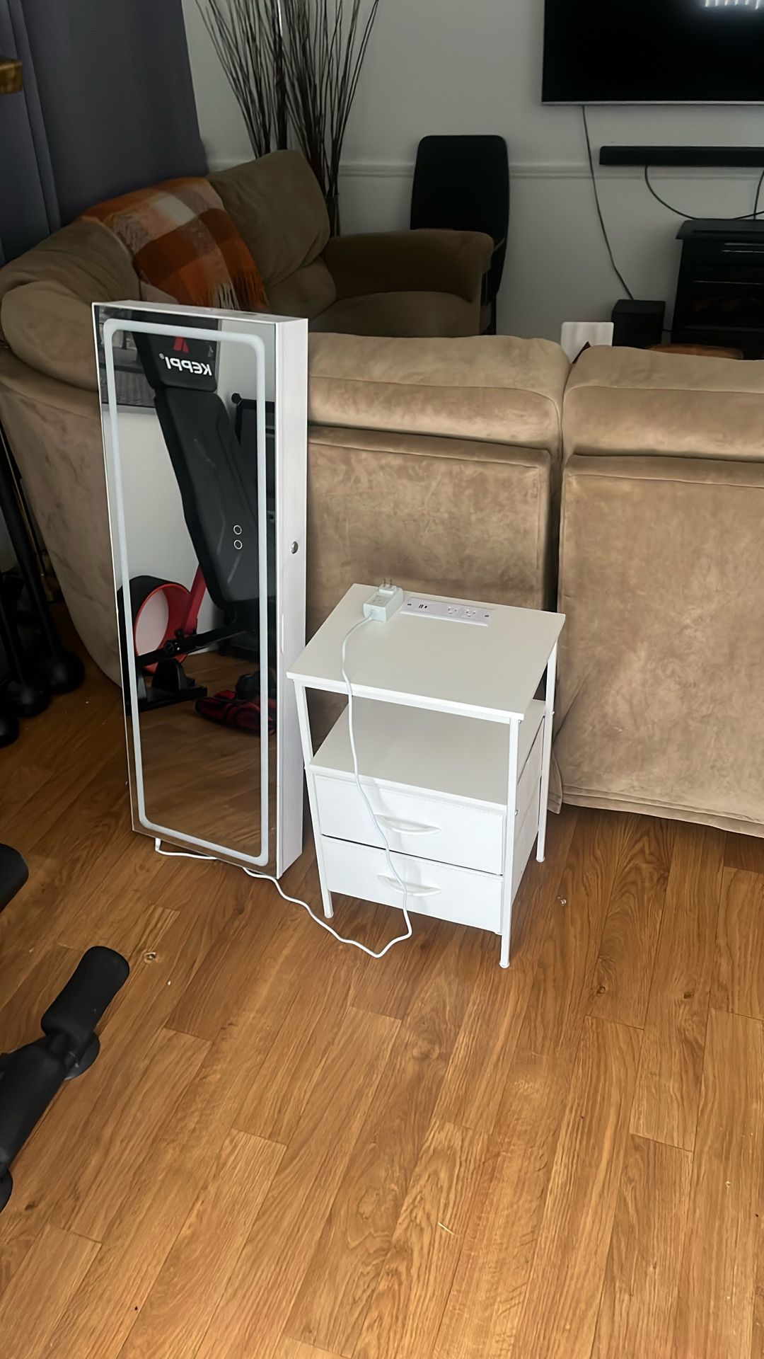 Table And Light up Jewelry Makeup Cabinet Mirror