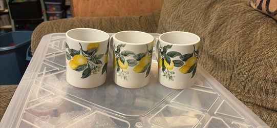 Lemon mugs