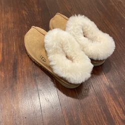 UGGs: Kid Sz