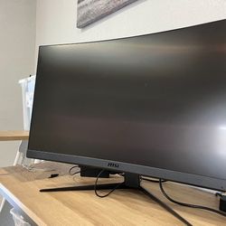 MSI 27” Curved 165Hz Gaming Monitor / Monitor Gamer
