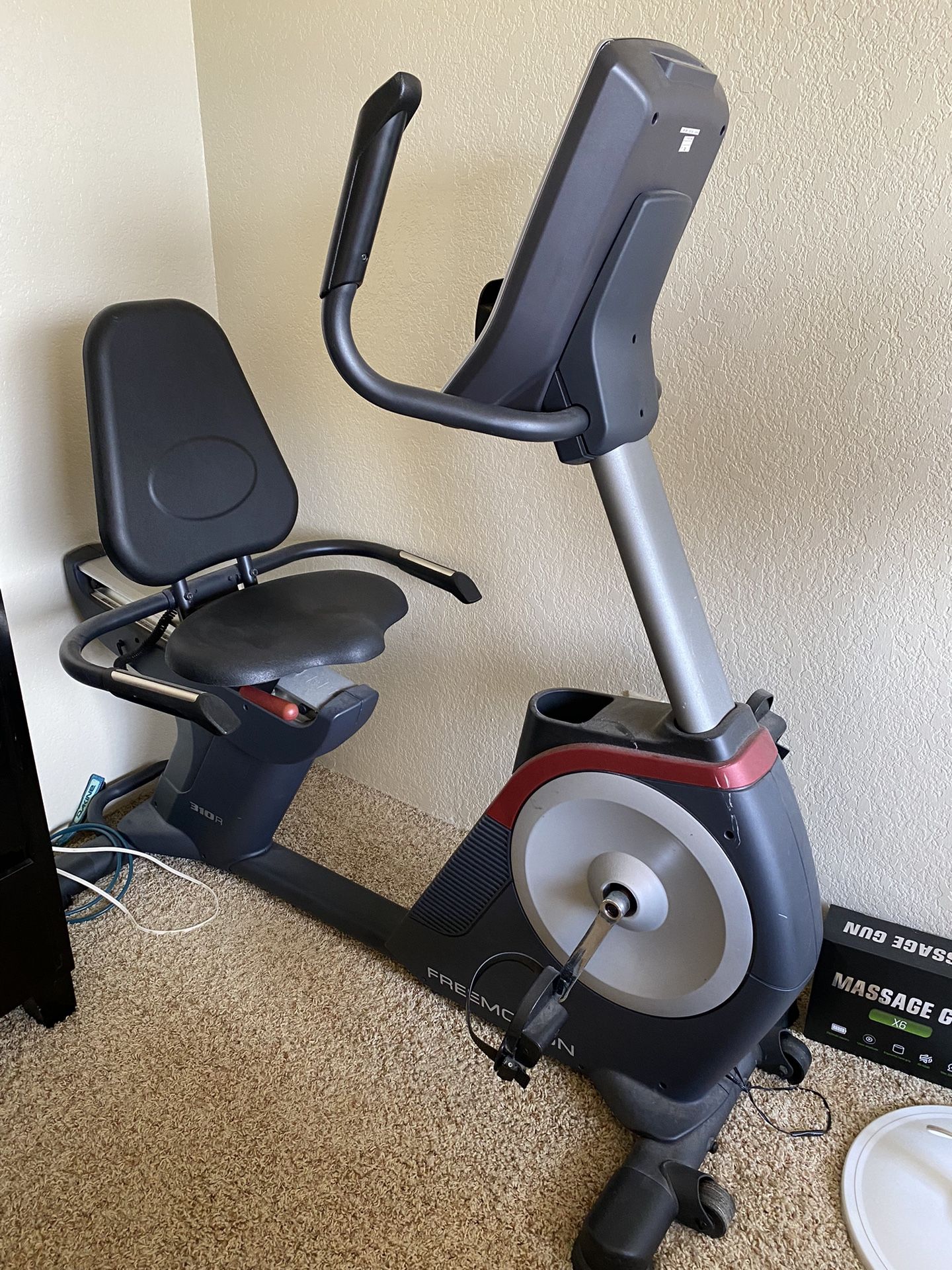 Freemotion 335r recumbent bike hotsell