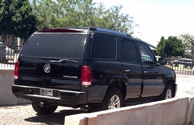 2004 Cadillac Escalade