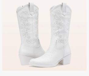 White cowgirl boots