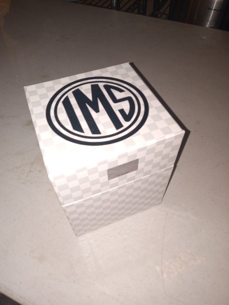 Super Rare Limited Edition Official IMS Indianapolis Speedway Glass Ornament With Coa