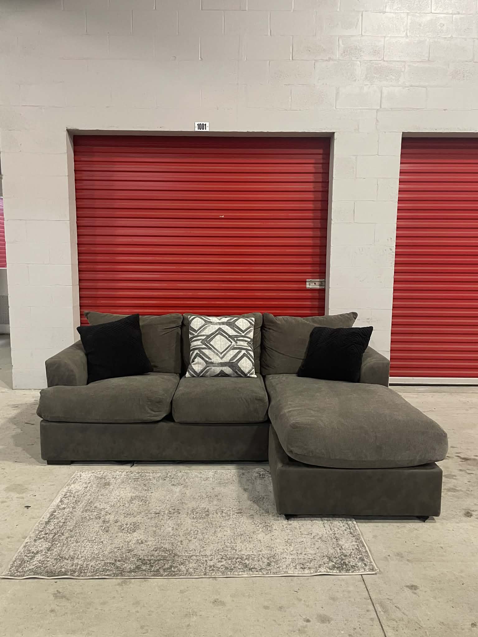 Gray Sectional Couch CAN DELIVERπ