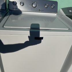Washer.   Like New!   🚛
