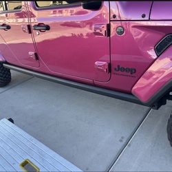 Gladiator rock rails