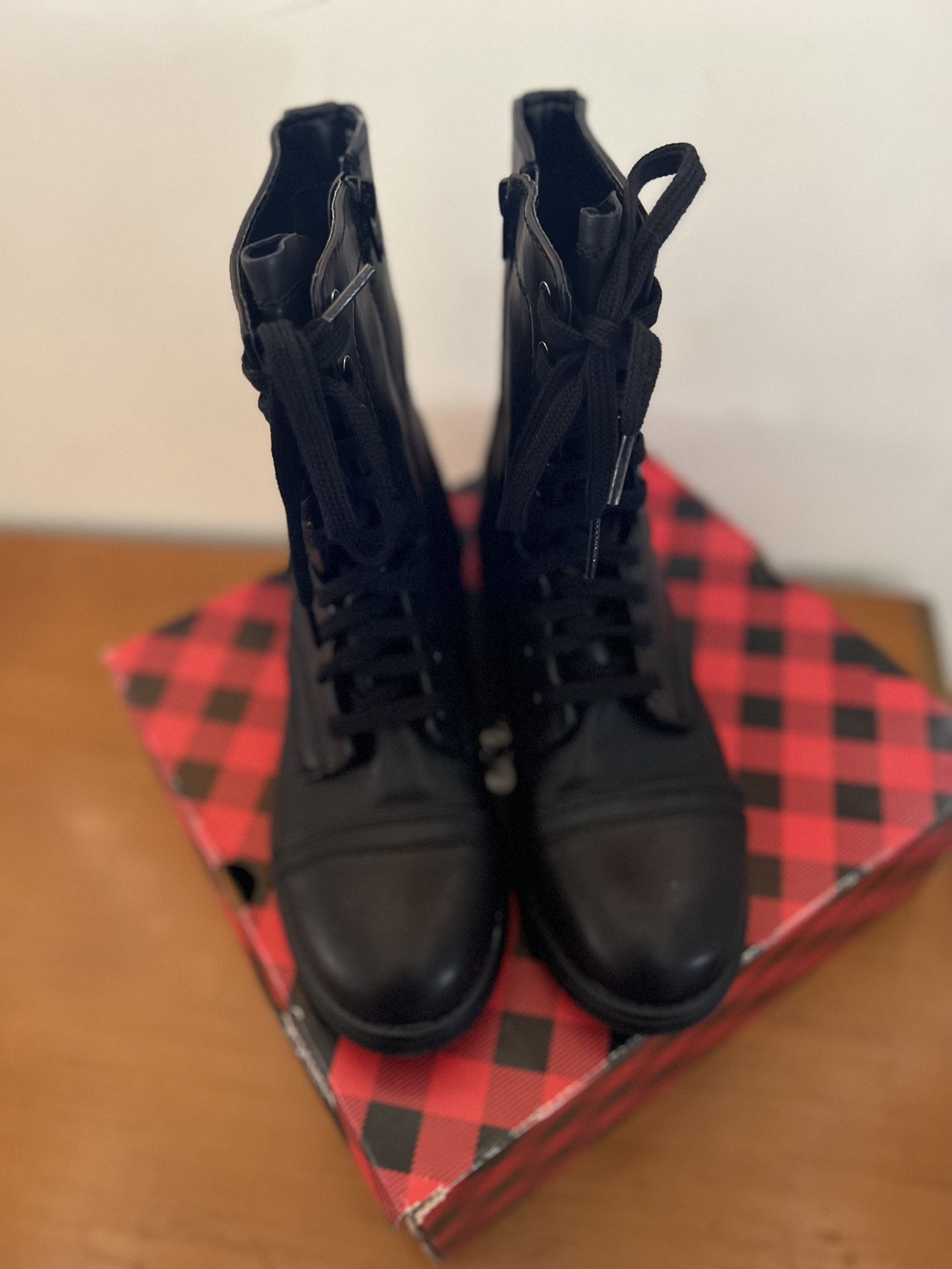 Womens Boots