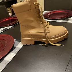 Brand New combat Boots 