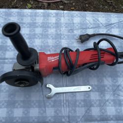 Milwaukee grinder
